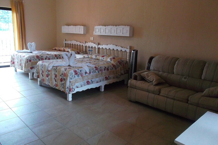 Room 11 of 50