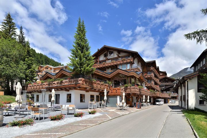 Walliserhof Grand-Hotel &  Spa Saas-Fee in Saas-Fee