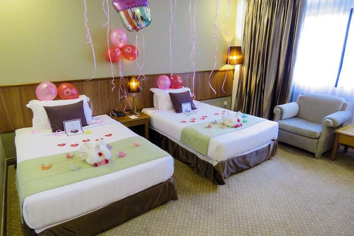 Room 5 of 79
