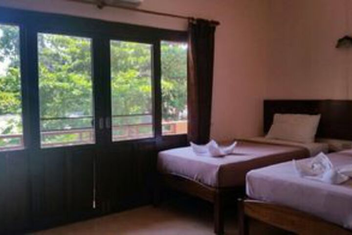 Room 9 of 14