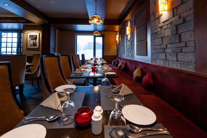 Dining 62 of 85