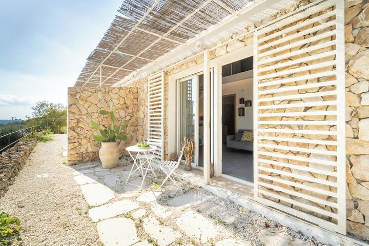 Hotel 97 of 104