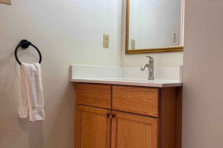 Room 42 of 117