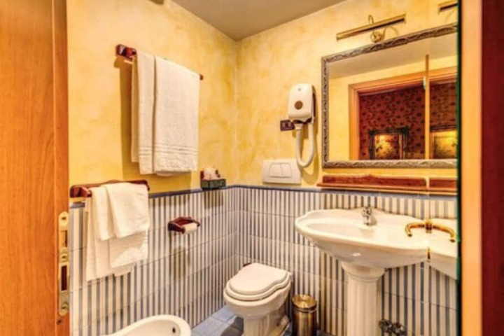 Bathroom Interior Photo