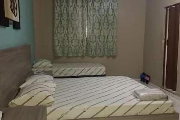 Room 8 of 39