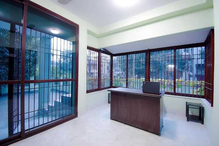 Image of Retro Residency
