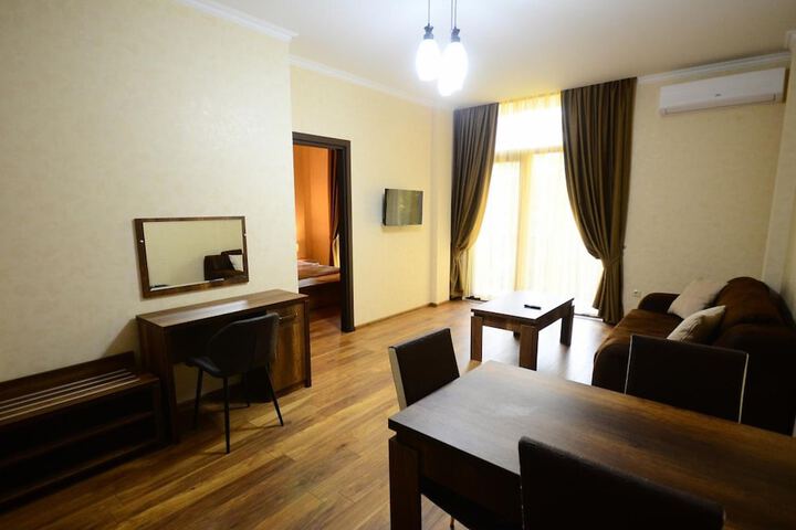 Room 37 of 59