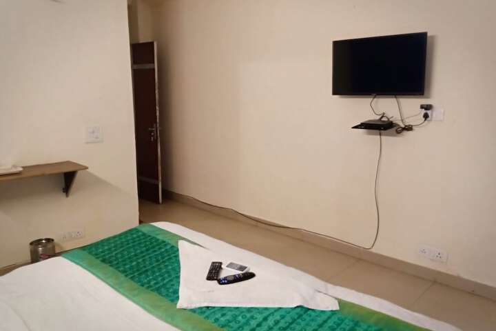 Room 16 of 20
