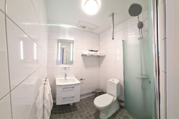 Room 28 of 54