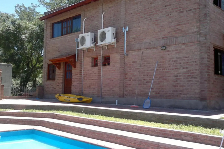 Pool 10 of 17