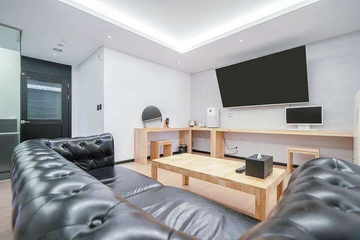 Room 31 of 52