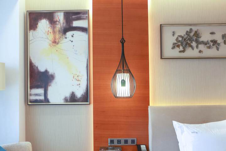 Room 19 of 57