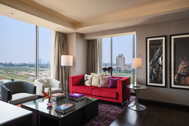 Room 4 of 52