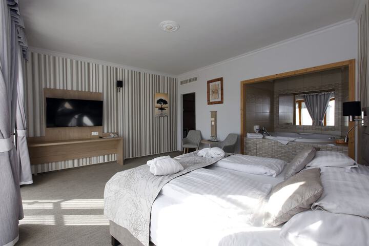 Room 26 of 71