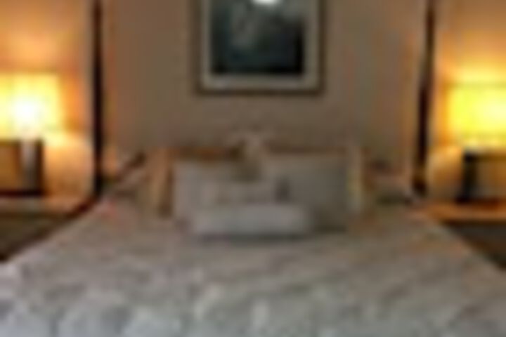 Room 143 of 246
