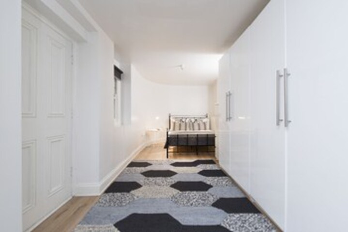 Room 14 of 26