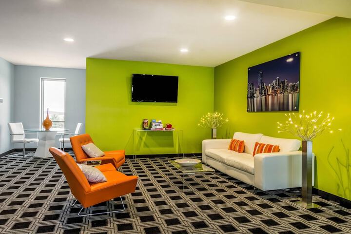Guest Lobby