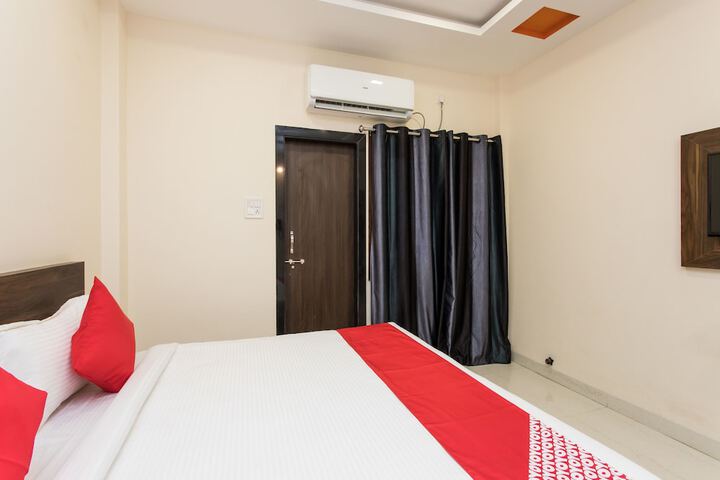 Room 15 of 20