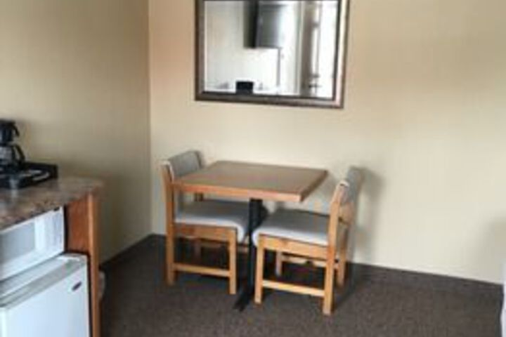 Room 30 of 43