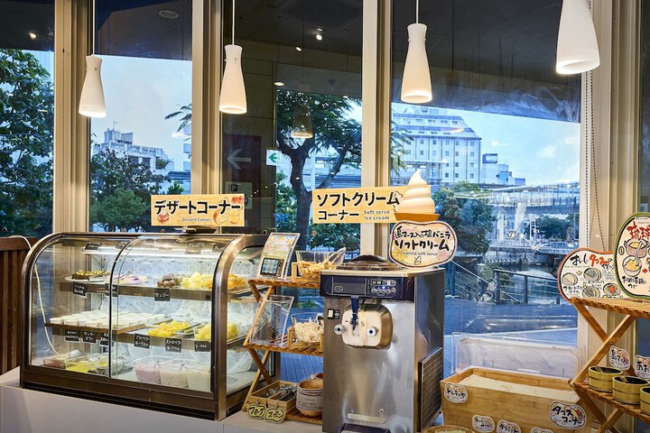 Dining Photos