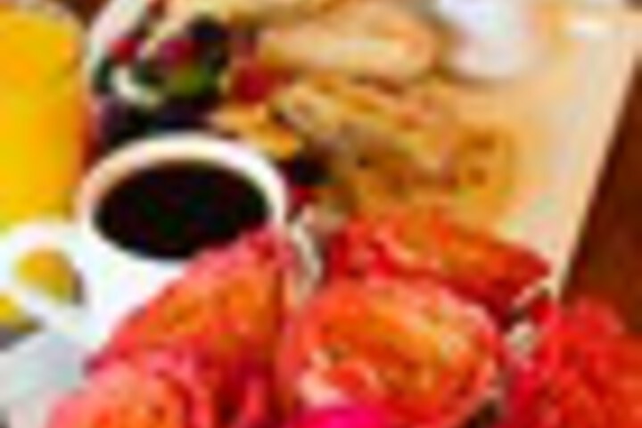 Breakfast/Coffee Service 215 of 426