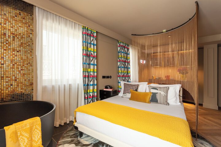 Room 20 of 141