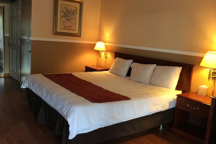 Room 11 of 21