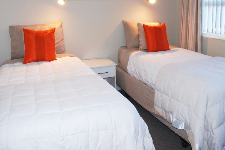 Room 9 of 68