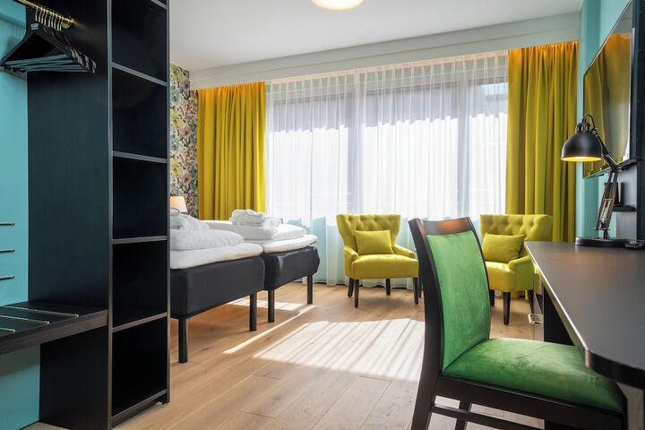 Room 40 of 104