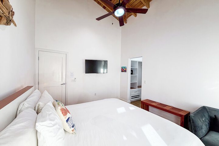 Room 21 of 69