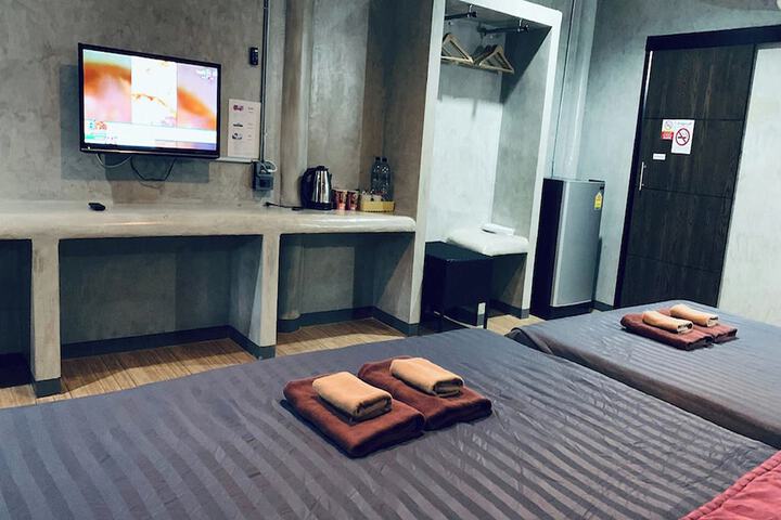 Room 62 of 95