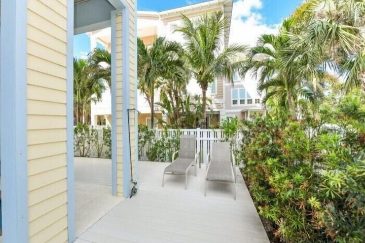 Property Grounds 23 of 30