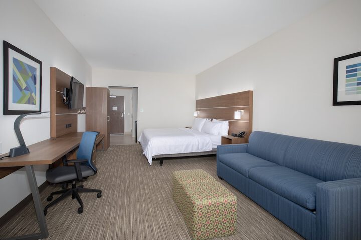 Room 12 of 49