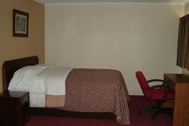 Room 3 of 11