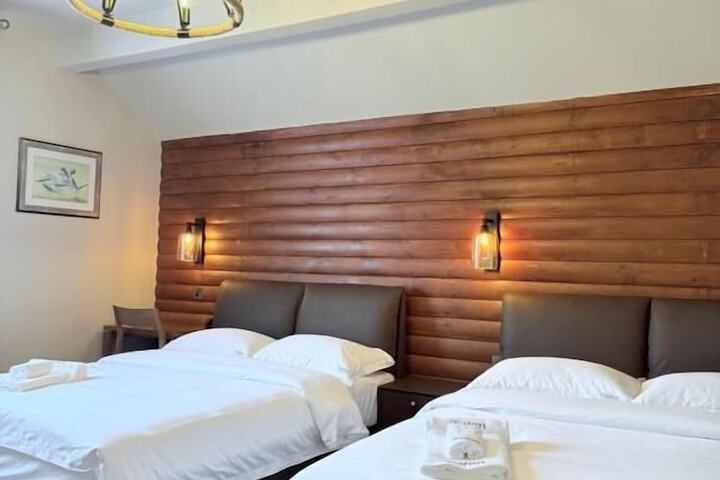 Room 16 of 63