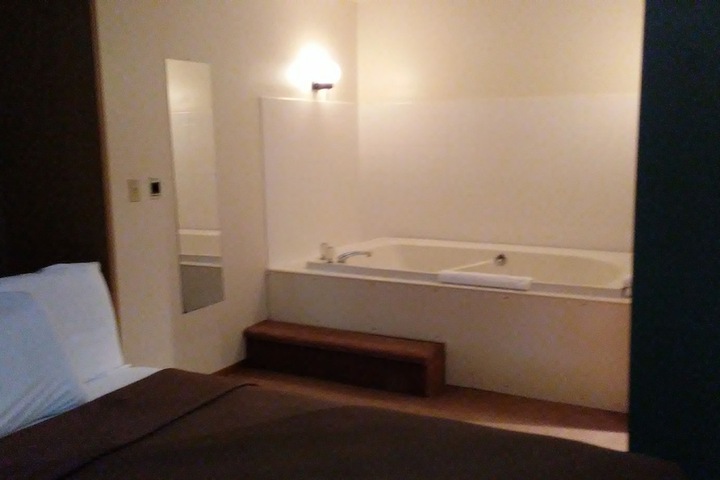 Jetted tub