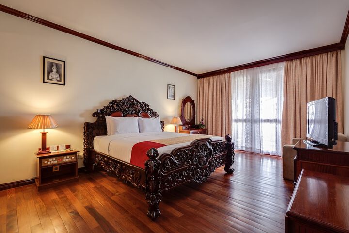 Room 17 of 48