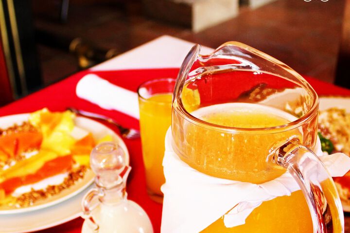 Breakfast/Coffee Service 26 of 68