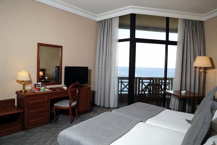 Room 12 of 81