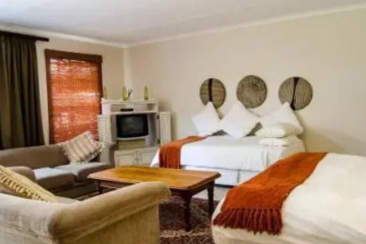 Room 4 of 12