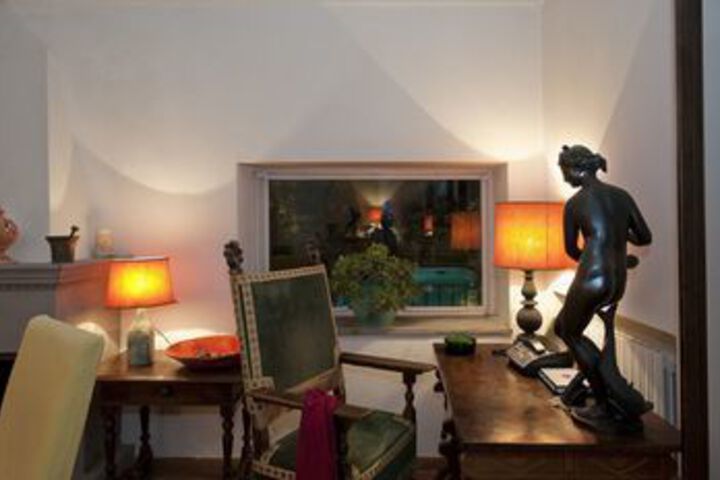 Room 15 of 32