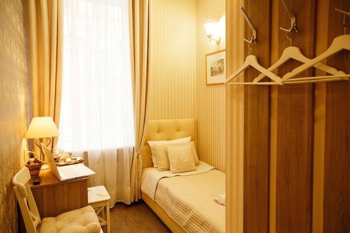 Room 35 of 42