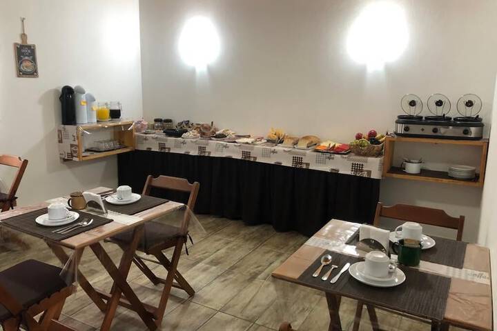 Dining 6 of 12