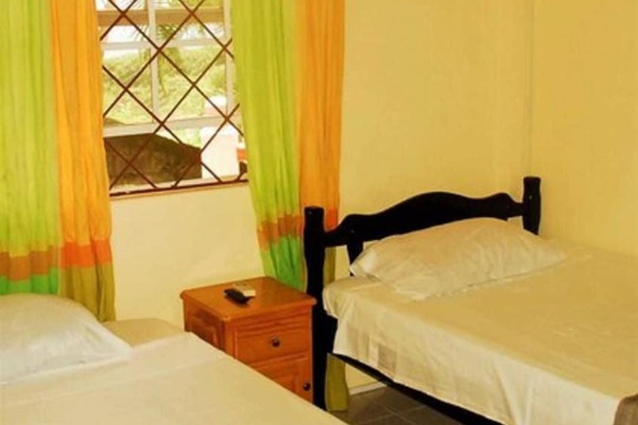 Room 4 of 42