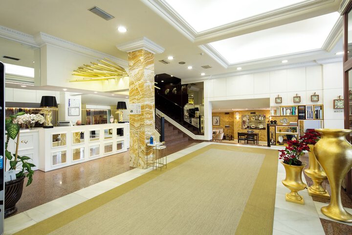 Hotel 2 of 56