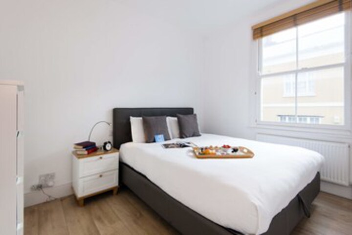 Room 18 of 21