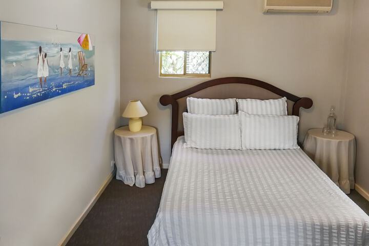 Room 6 of 23