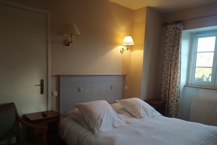 Room 16 of 54