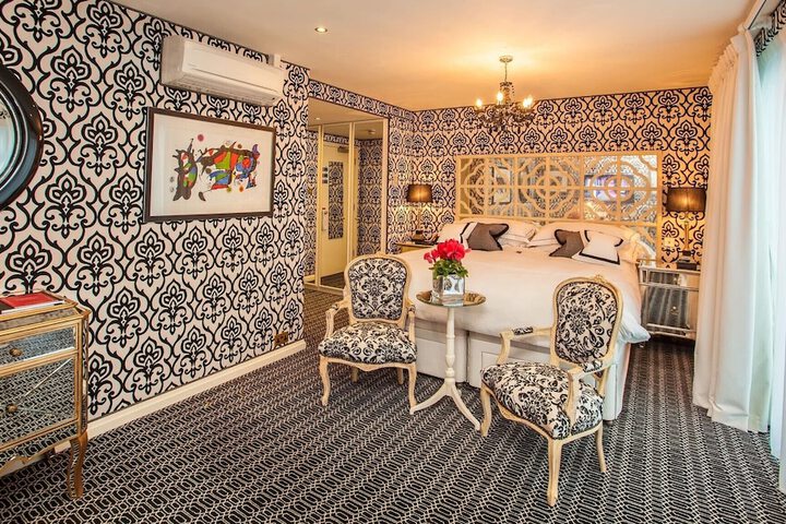 Room 14 of 63