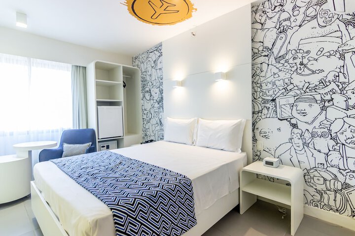Room 20 of 102